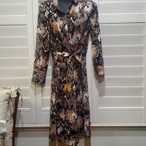 Jennifer Lopez snakeskin dress